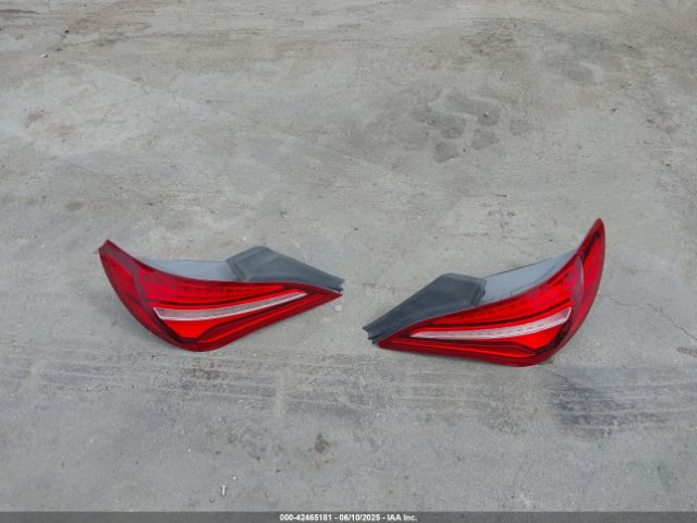 WDDSJ4EBXJN593951 Mercedes-Benz CLA 250