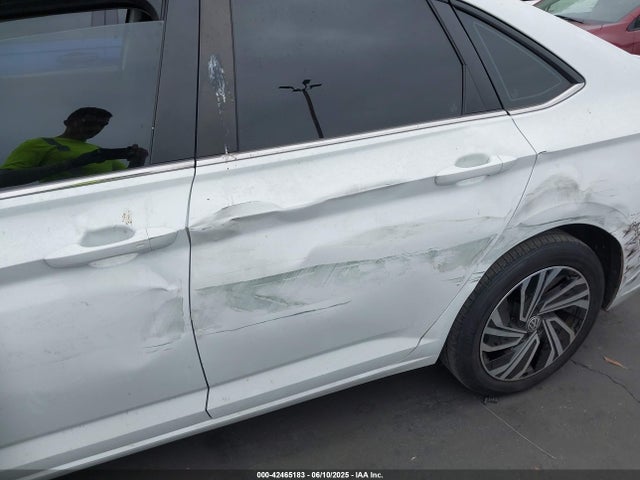 3VWE57BU1LM104222 Volkswagen 1.4 tsi