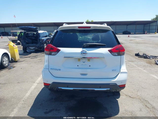 Nissan 2019 2019 KNMAT2MT7KP557140 Image 17
