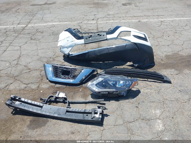 Nissan 2019 2019 KNMAT2MT7KP557140 Image 12