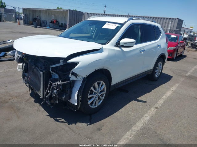 Nissan 2019 2019 KNMAT2MT7KP557140 Image 2