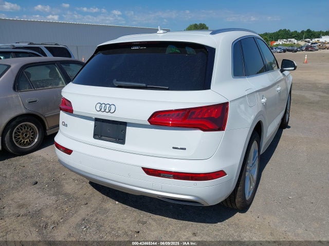WA1BNAFY1K2139360 Audi Q5 45 Premium