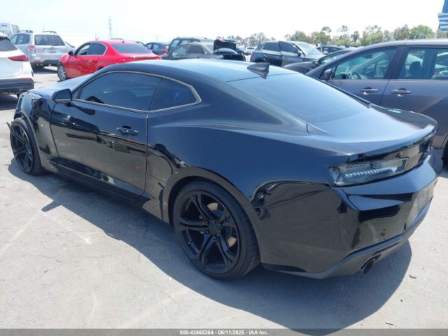 2018 CHEVROLET CAMARO 1G1FB1RX9J0155764 Photo 2