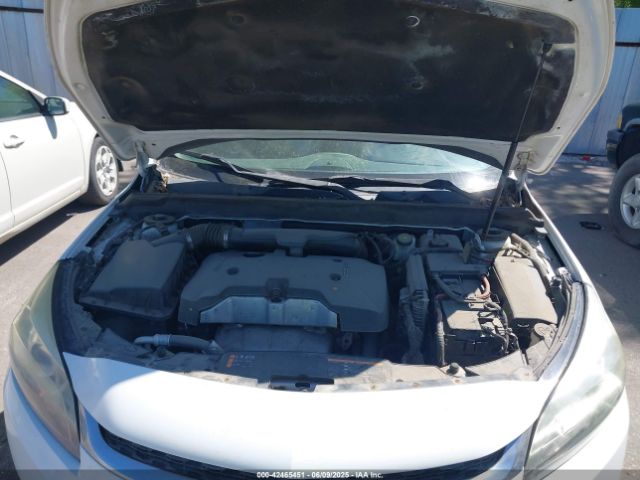 1G11D5SL1FF171576 Chevrolet MALIBU 2LT