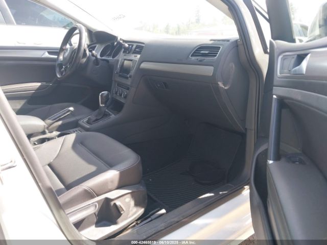 3VWCA7AU9FM512427 Volkswagen Golf Sportwagen Tdi S 4-door