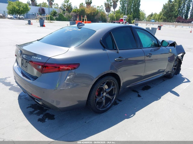 Alfa Romeo giulia (952) 2018 ZARFAECN9J7577376 Image 4