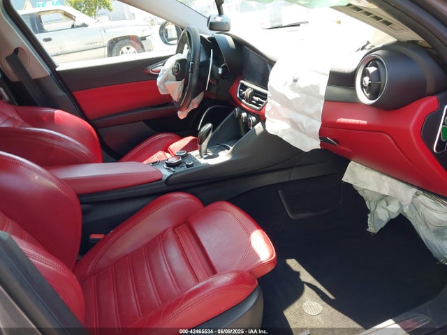Alfa Romeo giulia (952) 2018 ZARFAECN9J7577376 Image 5