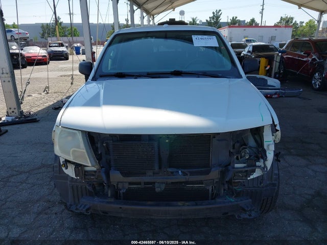 1N6AD0ER8GN755827 Nissan 2016