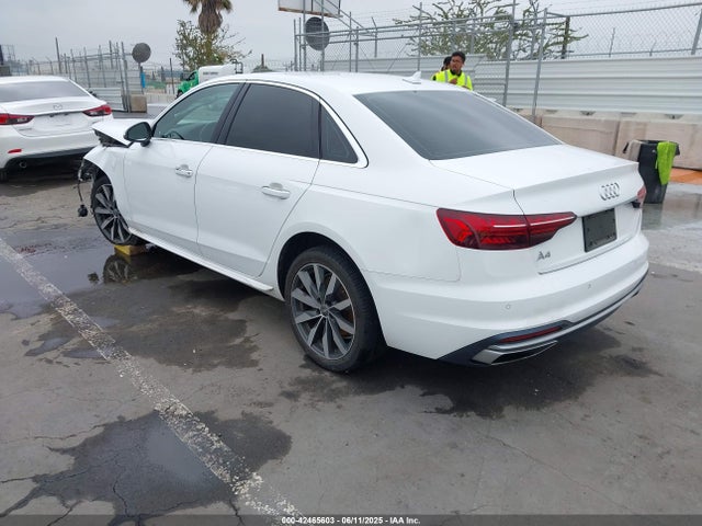 2020 AUDI A4 WAUHMAF41LN004876 Photo 2