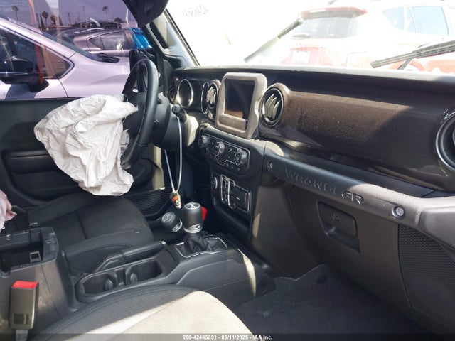 1C4HJXDG0LW104523 Jeep 2020