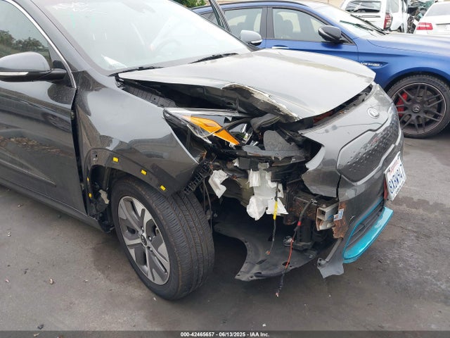 KIA Niro 2021 KNDCC3LG9M5102517 Image 6