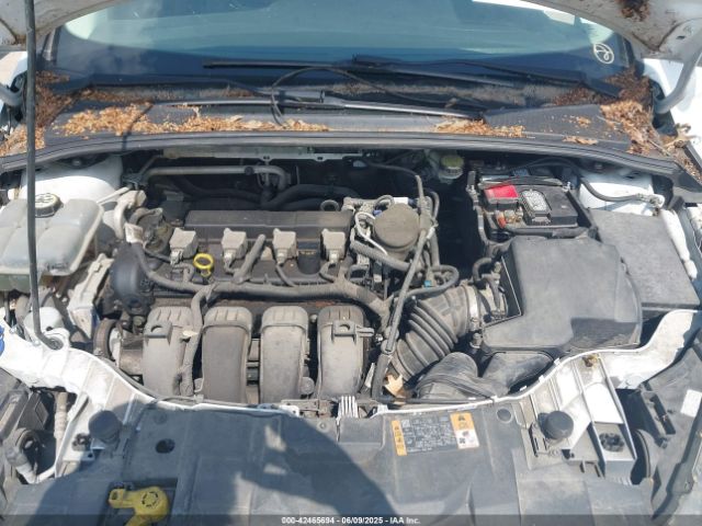 1FADP3F23FL374767 Ford FOCUS SE