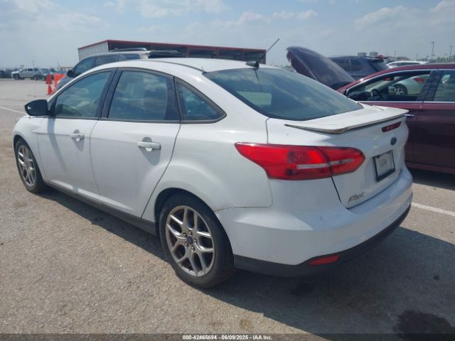 1FADP3F23FL374767 Ford FOCUS SE