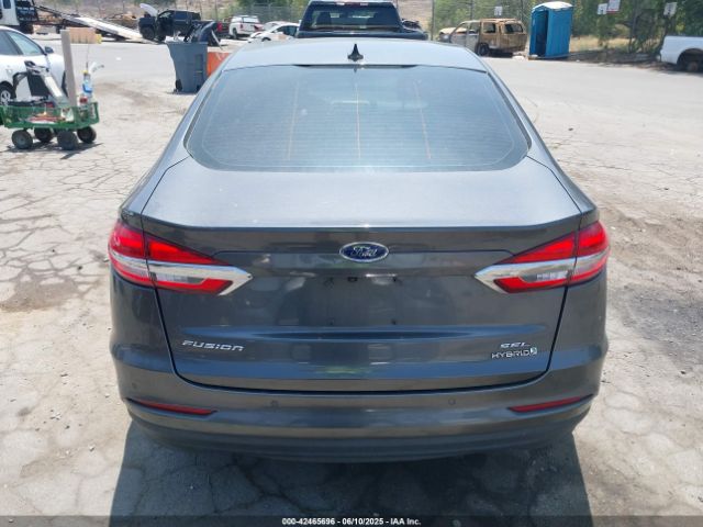 3FA6P0MU4KR241524 Ford 2019