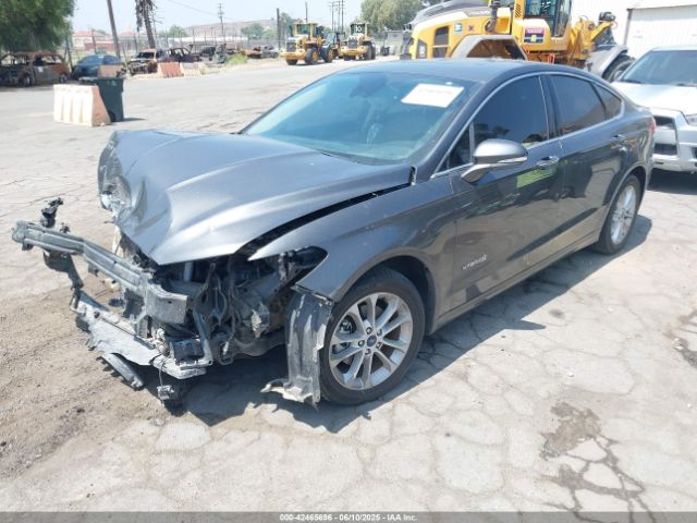 3FA6P0MU4KR241524 Ford 2019
