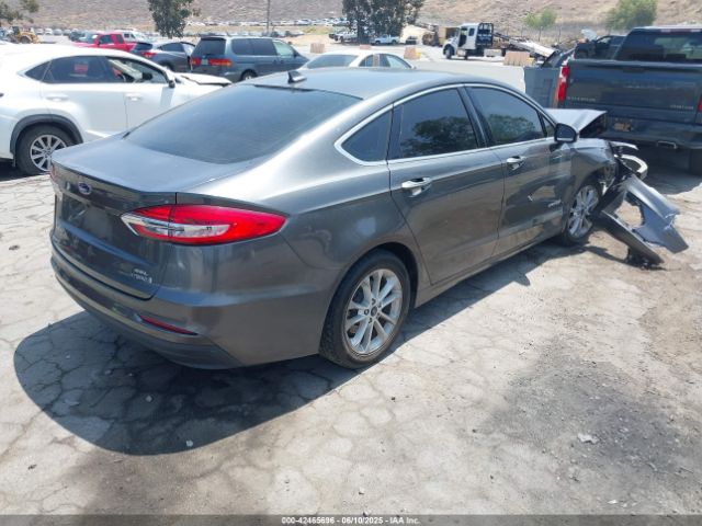 3FA6P0MU4KR241524 Ford 2019