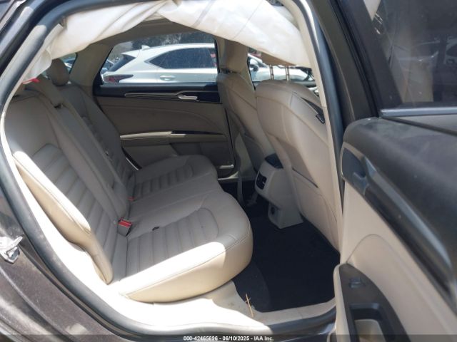 3FA6P0MU4KR241524 Ford 2019