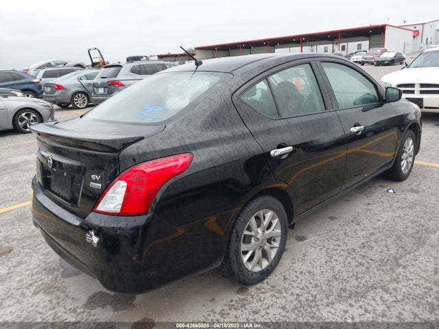 3N1CN7AP0JL879669 Nissan 2018