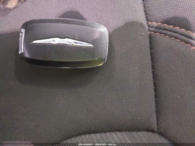 2C4RC1DG2HR744275 Chrysler Pacifica Touring