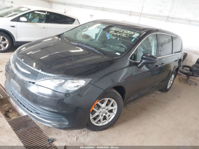 2C4RC1DG2HR744275 Chrysler Pacifica Touring