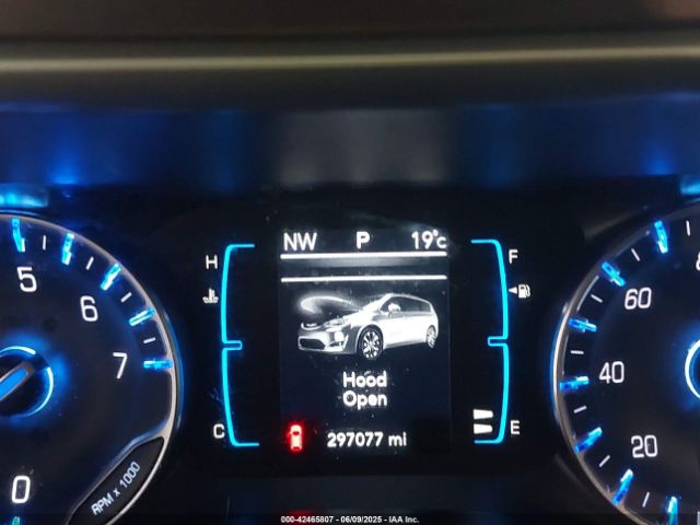 2C4RC1DG2HR744275 Chrysler Pacifica Touring