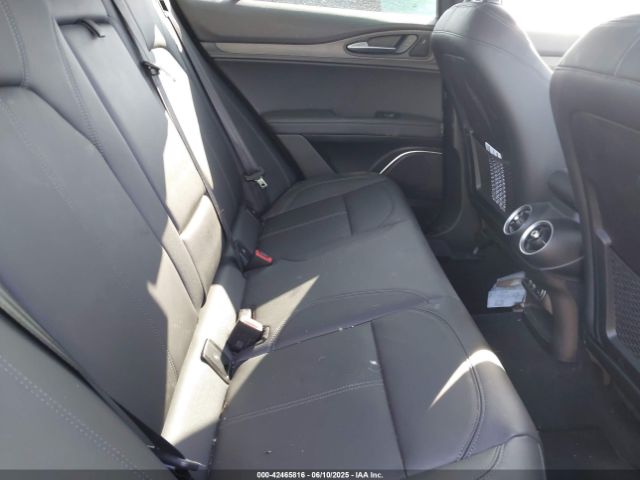 2023 ALFA ROMEO STELVIO ZASPAKBN6P7D58020 Photo 7