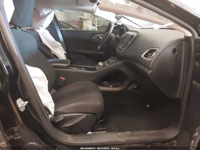 1C3CCCAB4FN533099 Chrysler 200
