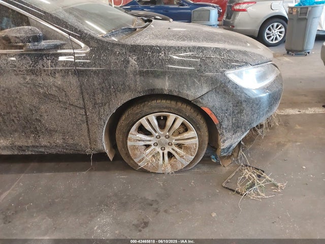1C3CCCAB4FN533099 Chrysler 200