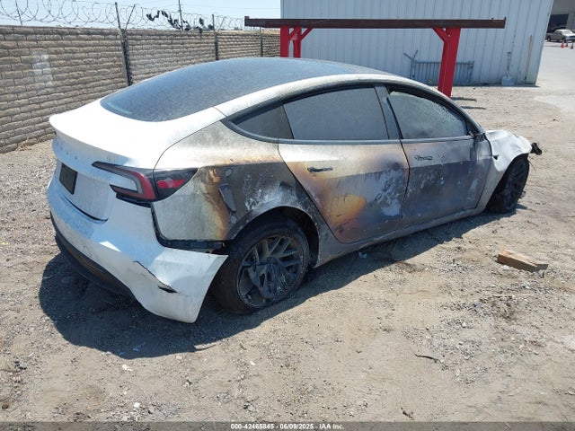 Tesla MODEL 3 2025 5YJ3E1EA6SF014611 Image 16
