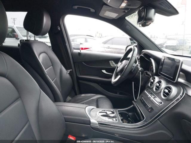 WDC0G4JB9JV105833 Mercedes-Benz GLC 300