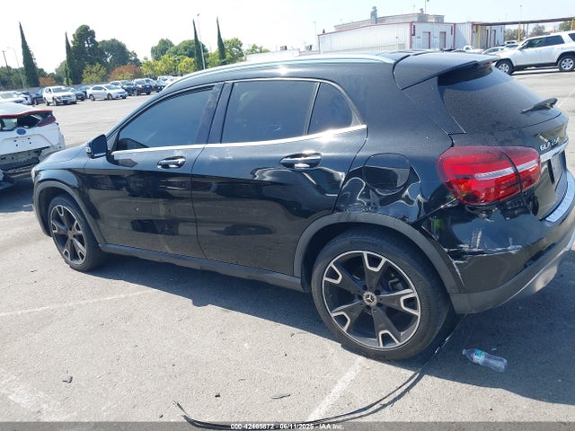 Mercedes-Benz m270 2019 WDCTG4EB9KU011658 Image 14
