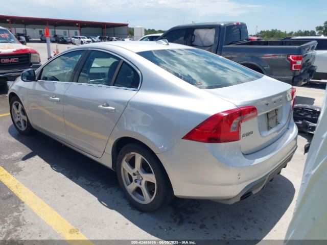 2012 VOLVO S60 YV1622FS8C2086430 Photo 2