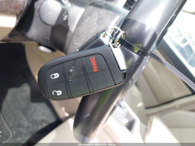 1C4RJEAG4EC549980 Jeep Grand Cherokee Laredo