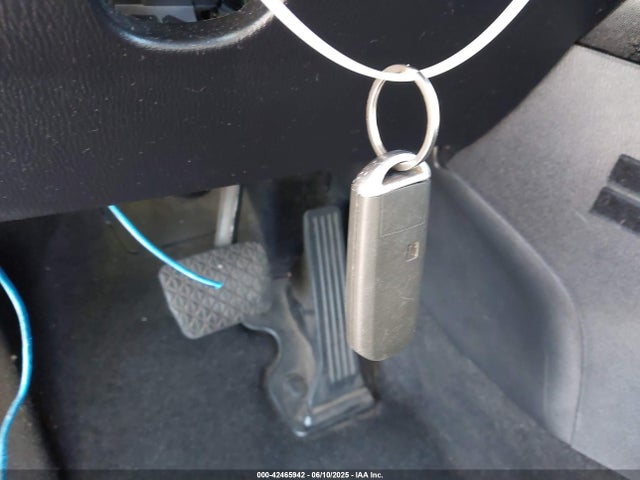 3MYDLBZV7GY102108 Scion p5v