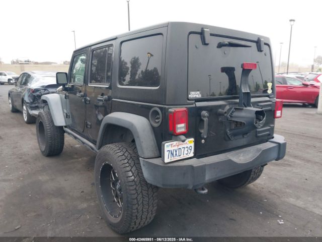 2015 JEEP WRANGLER UNLIMITED 1C4BJWDG1FL760333 Photo 2