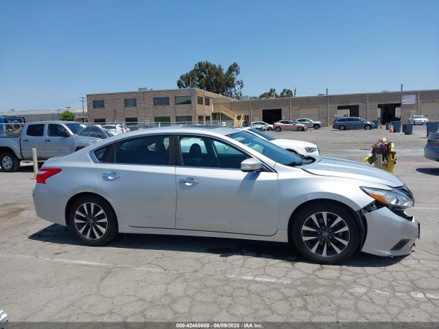 1N4AL3APXHC176949 Nissan 2017