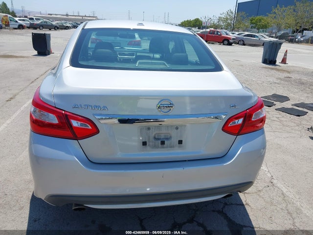 1N4AL3APXHC176949 Nissan 2017
