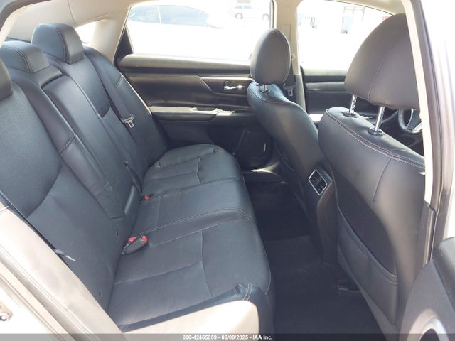 1N4AL3APXHC176949 Nissan 2017