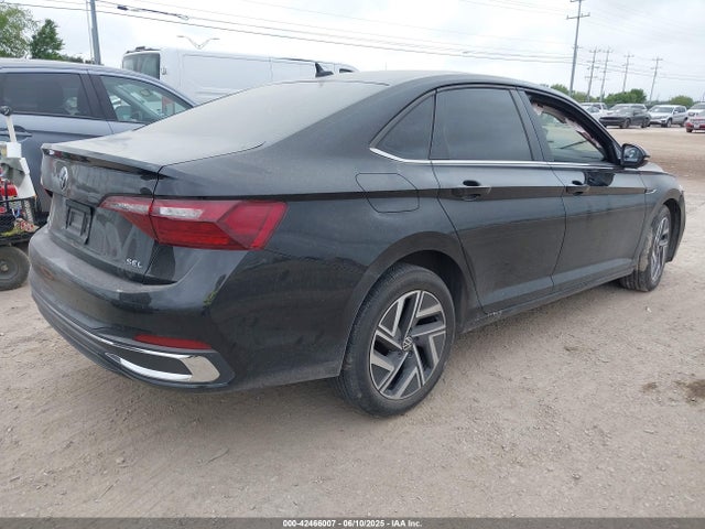 3VWGM7BU7NM029749 Volkswagen 1.5 tsi