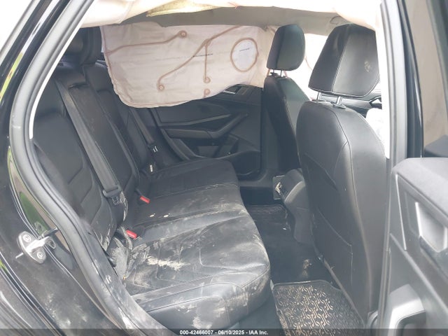 3VWGM7BU7NM029749 Volkswagen 1.5 tsi