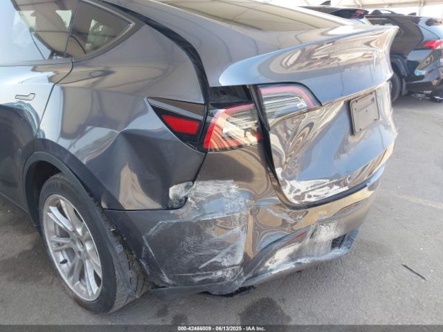 2023 TESLA MODEL Y 7SAYGAEE9PF743795 Photo 5