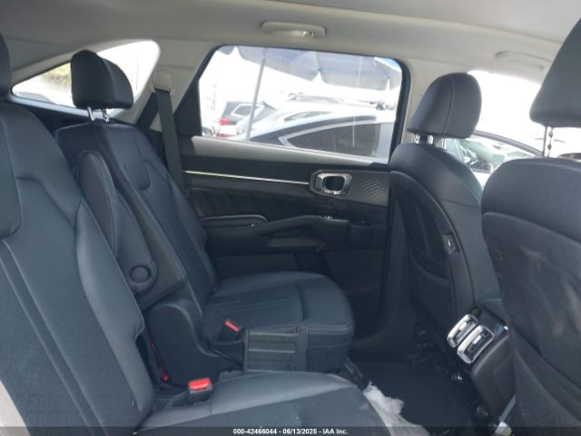 2022 KIA SORENTO 5XYRK4LF5NG136456 Photo 7