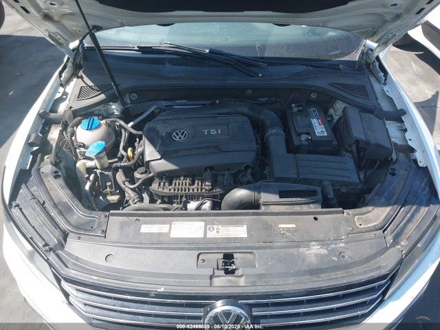 1VWAT7A3XGC036460 Volkswagen 2016