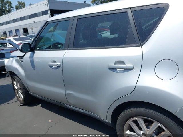 KIA g 2018 KNDJP3A50J7538010 Image 13