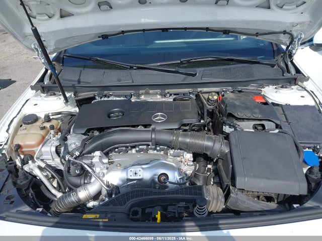 WDD3G4EB2LW038038 Mercedes-Benz m260