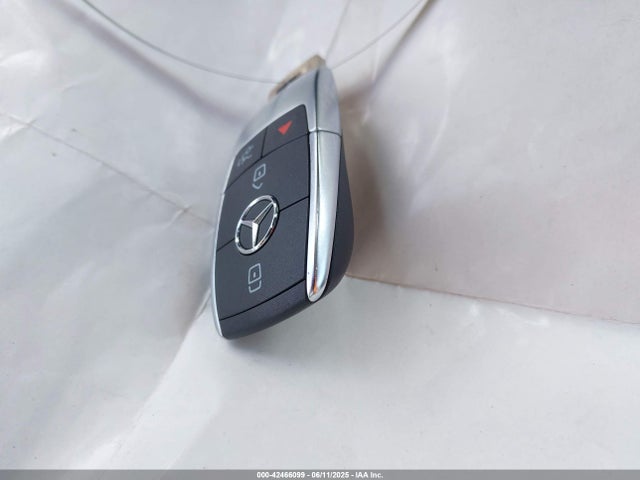 WDD3G4EB2LW038038 Mercedes-Benz m260