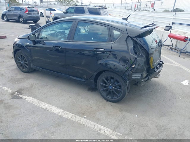 3FADP4DJ6KM135609 Ford 2019