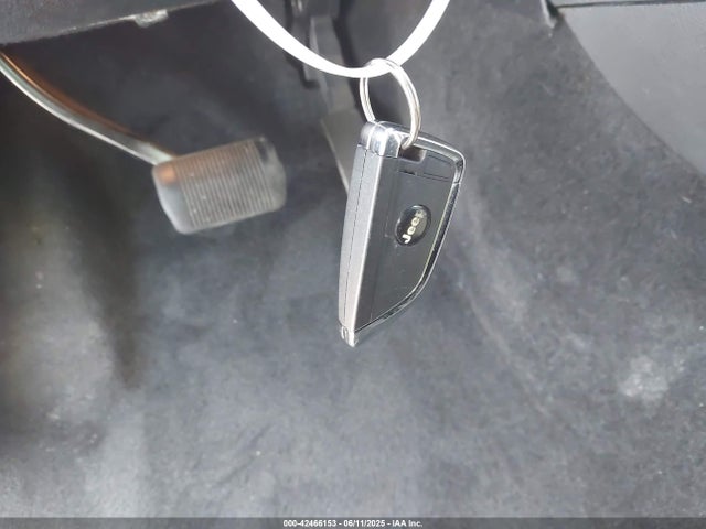 Jeep 2015 2015 1C4RJEBG2FC779744 Image 11