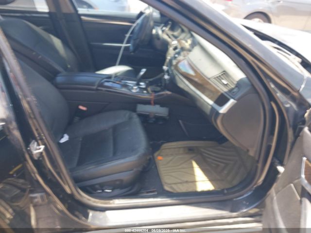 2011 BMW 528I WBAFR1C56BC744648 Photo 4
