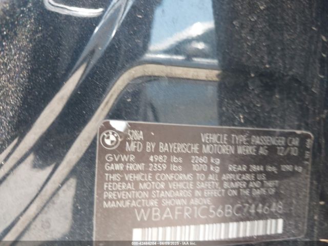 2011 BMW 528I WBAFR1C56BC744648 Photo 8